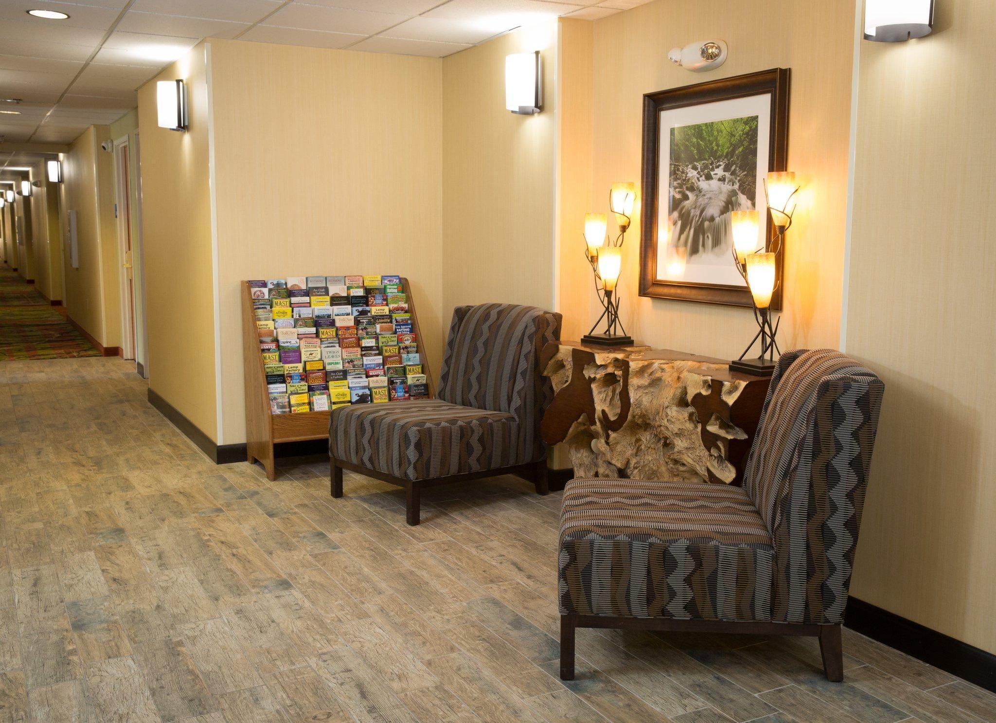 Holiday Inn Express Hotel & Suites Cherokee-Casino By Ihg Экстерьер фото