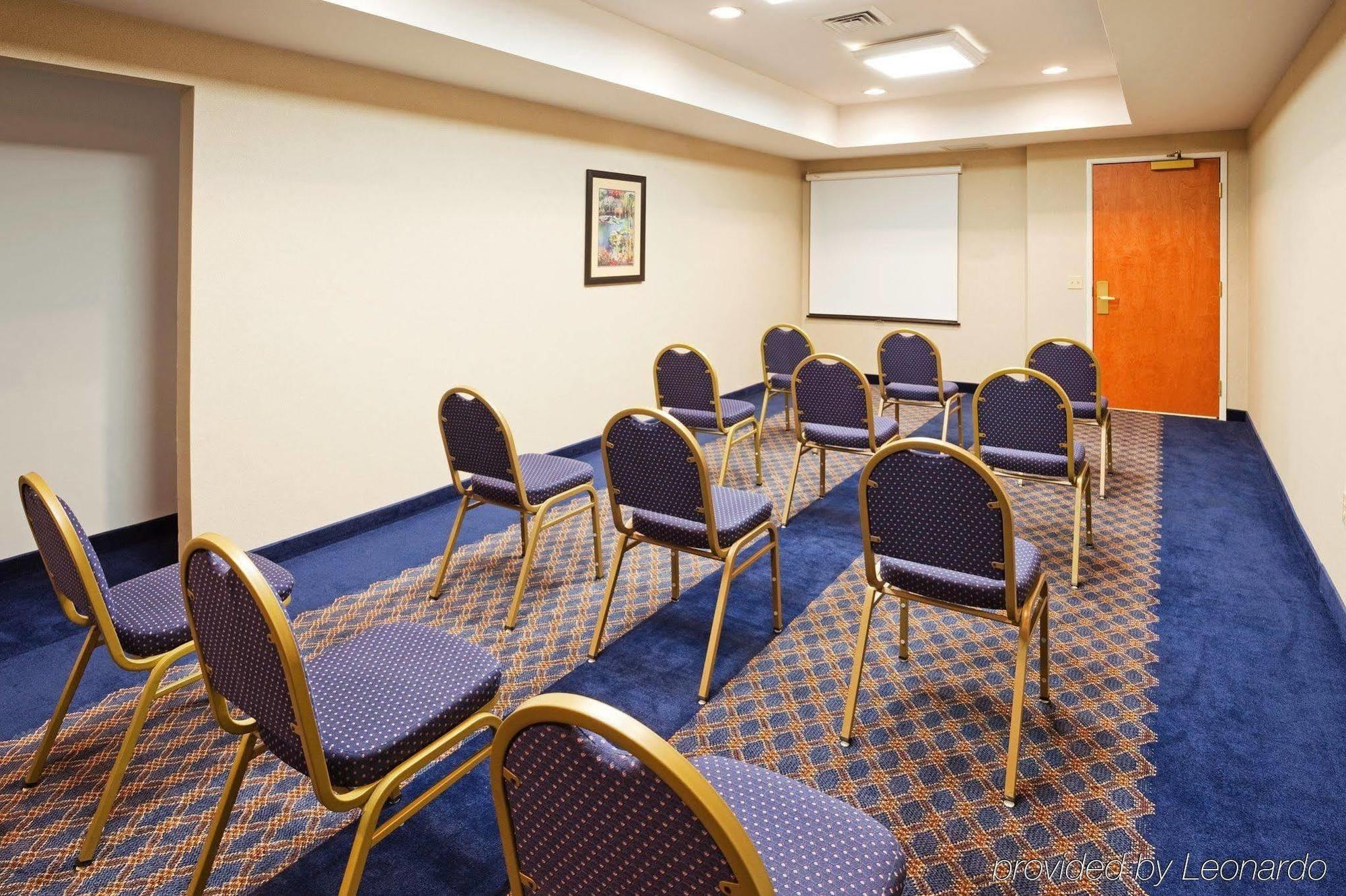 Holiday Inn Express Hotel & Suites Cherokee-Casino By Ihg Экстерьер фото